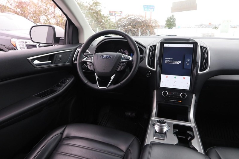 Ford Edge Vehicle Image 20