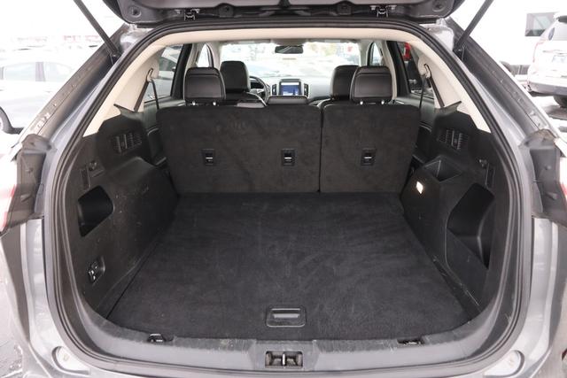 Ford Edge Vehicle Image 07