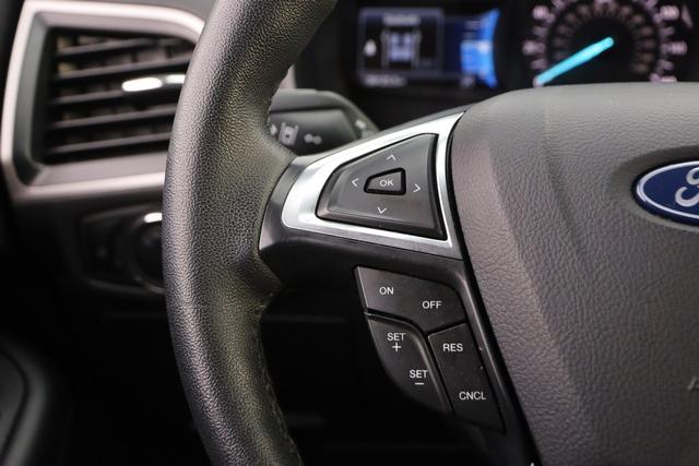 Ford Edge Vehicle Image 11