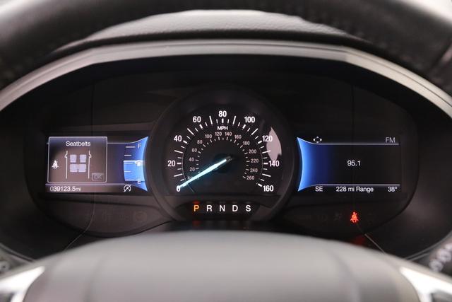 Ford Edge Vehicle Image 13