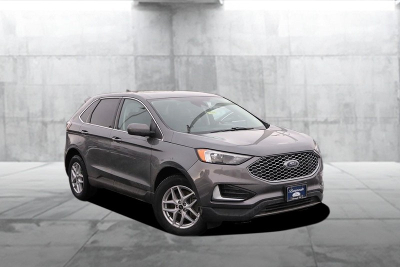 Ford Edge Vehicle Image 02