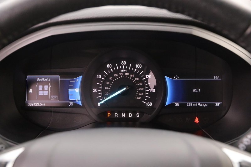 Ford Edge Vehicle Image 13