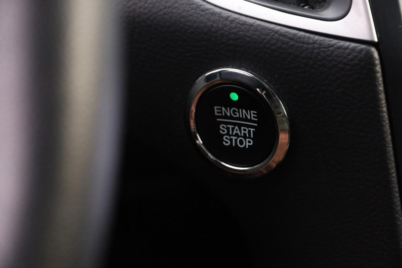 Ford Edge Vehicle Image 17