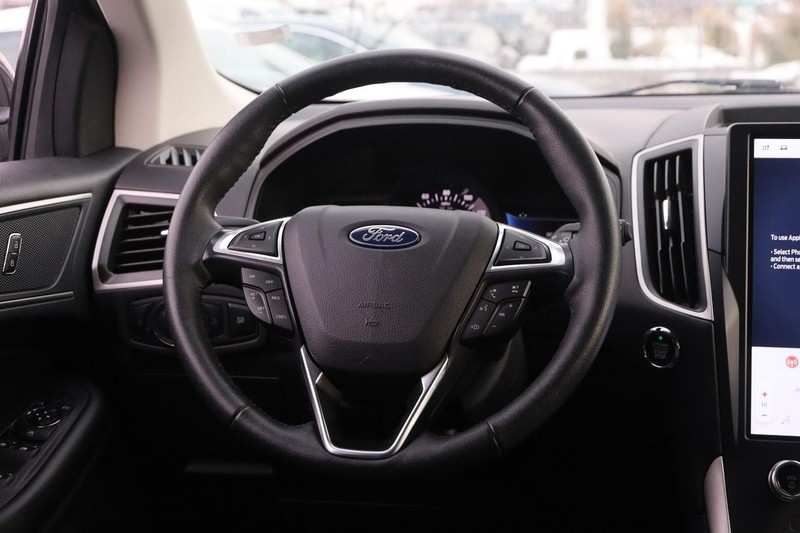 Ford Edge Vehicle Image 21