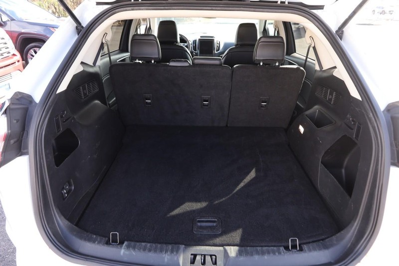 Ford Edge Vehicle Image 07