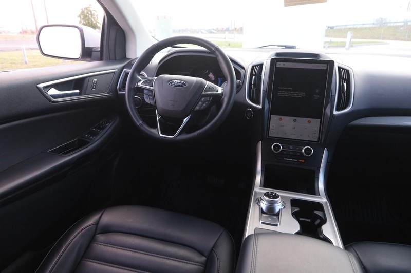 Ford Edge Vehicle Image 20