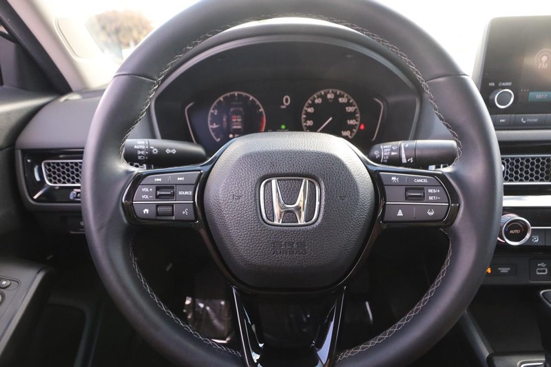 Honda Civic Sedan Vehicle Image 11