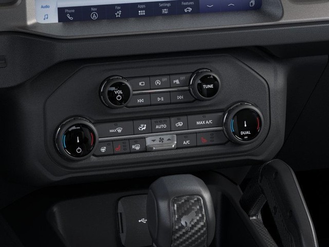 Ford Bronco Vehicle Image 16