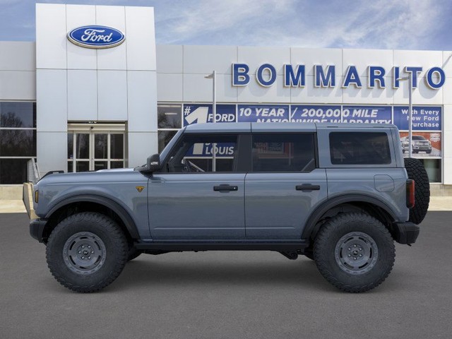 Ford Bronco Vehicle Image 03