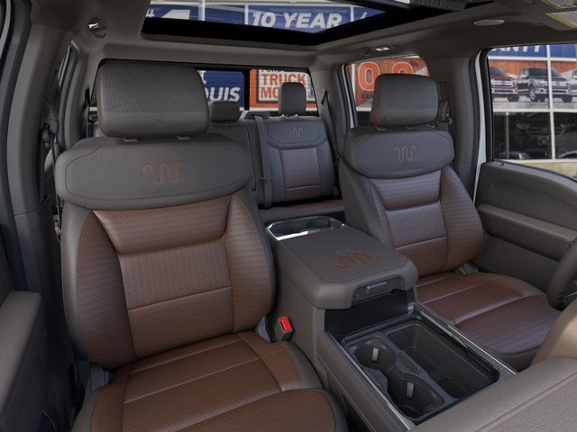 Ford Super Duty F-350 SRW Vehicle Image 10