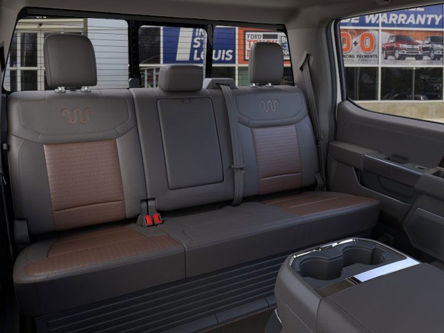 Ford Super Duty F-350 SRW Vehicle Image 11