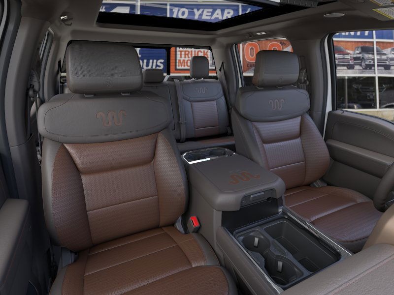 Ford Super Duty F-350 SRW Vehicle Image 10