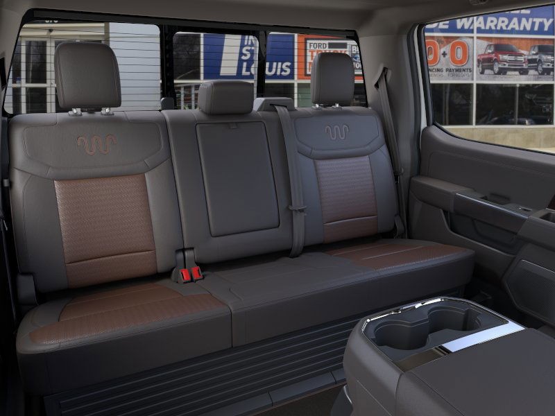 Ford Super Duty F-350 SRW Vehicle Image 11