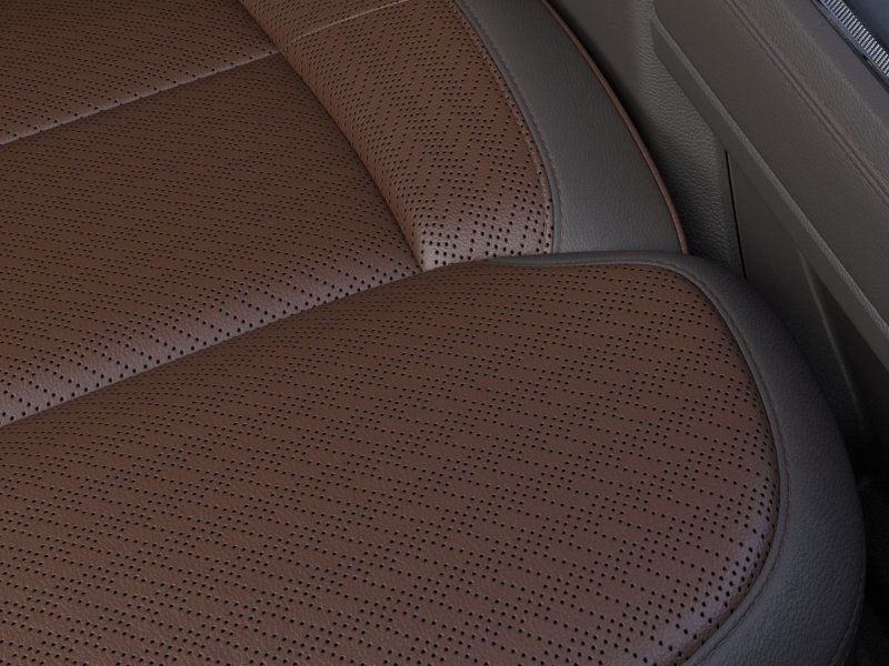 Ford Super Duty F-350 SRW Vehicle Image 16