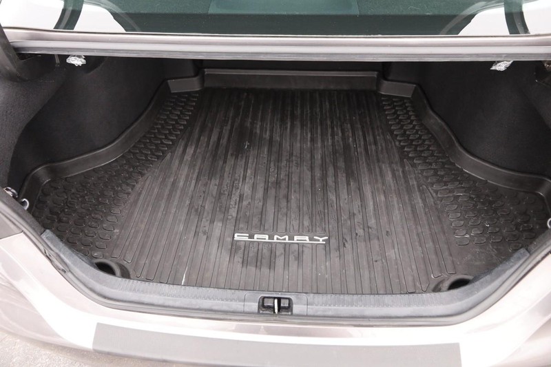 Toyota Camry Vehicle Image 07