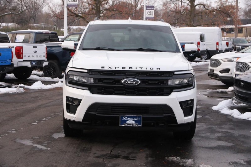 Ford Expedition Vehicle Image 04