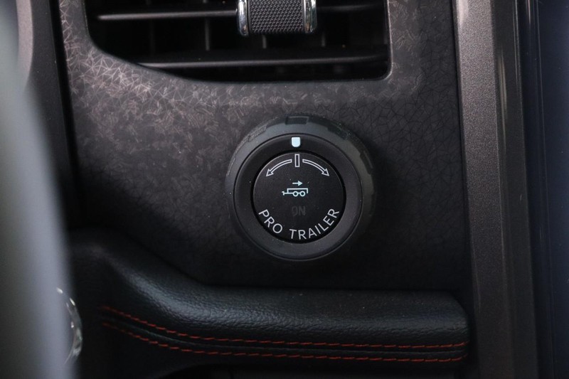 Ford Expedition Vehicle Image 17