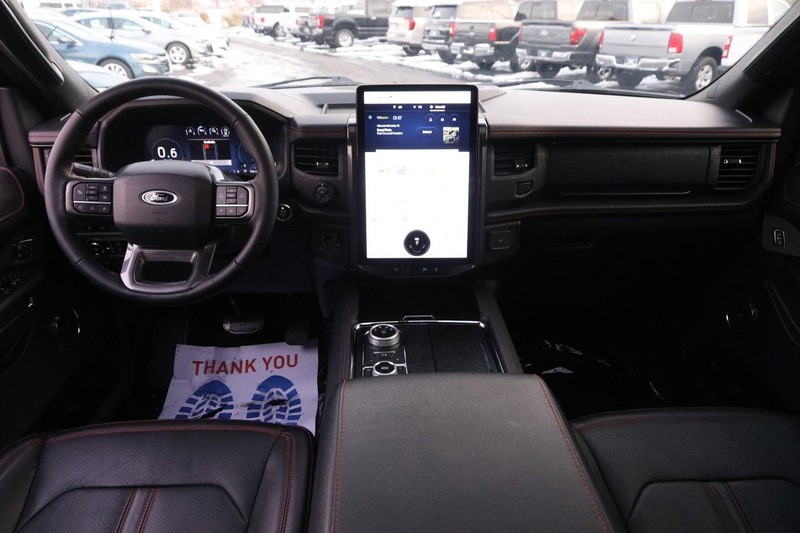 Ford Expedition Vehicle Image 24