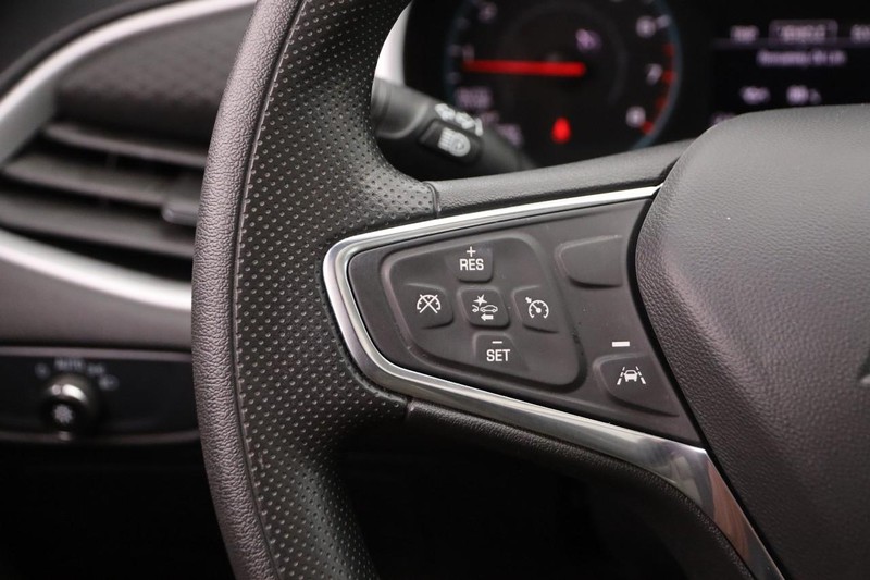 Chevrolet Malibu Vehicle Image 11