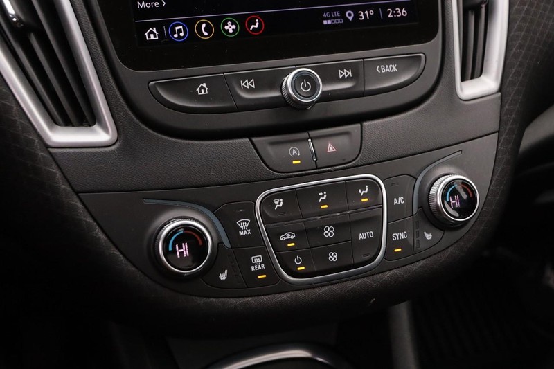 Chevrolet Malibu Vehicle Image 17