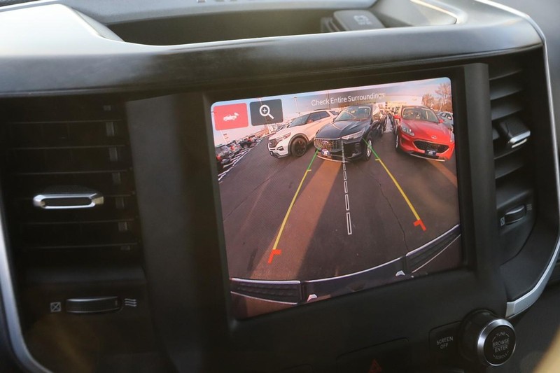 Ram 1500 Vehicle Full-screen Gallery Image 16