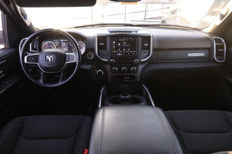 Ram 1500 Vehicle Full-screen Gallery Image 19