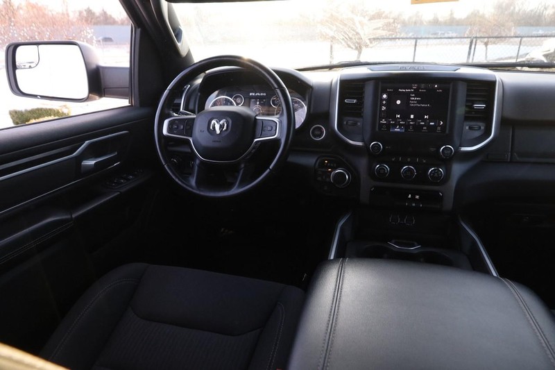 Ram 1500 Vehicle Full-screen Gallery Image 20