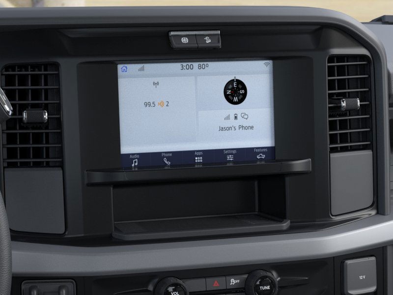 Ford Super Duty F-350 DRW Vehicle Full-screen Gallery Image 14