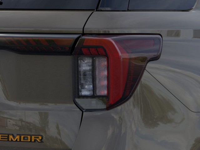 Ford Explorer Vehicle Image 21