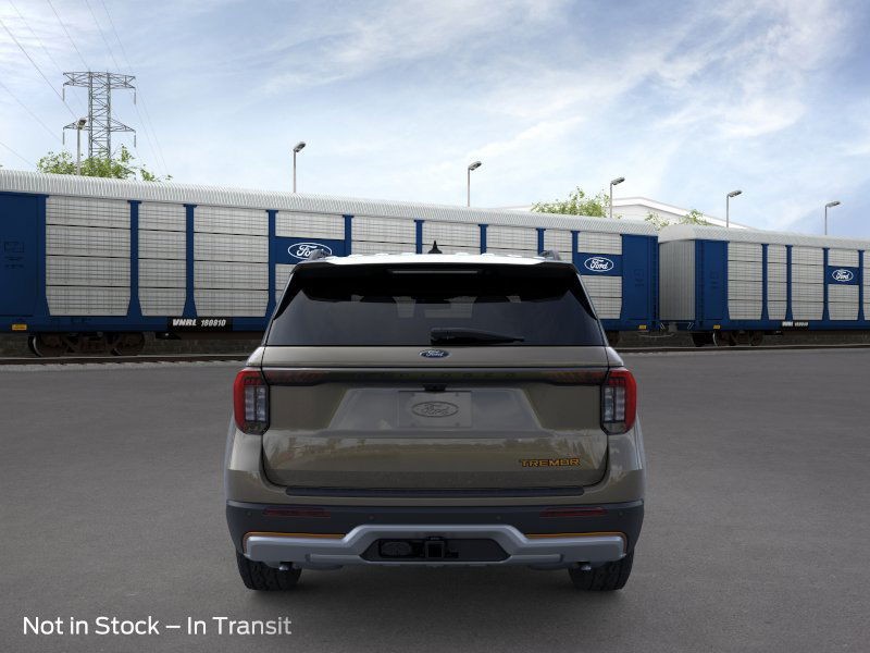 Ford Explorer Vehicle Full-screen Gallery Image 5