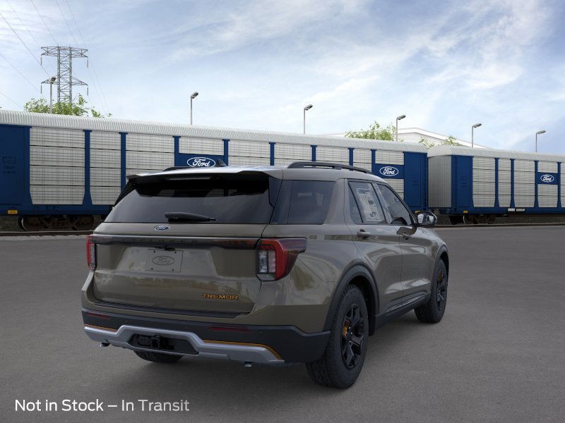 Ford Explorer Vehicle Full-screen Gallery Image 8