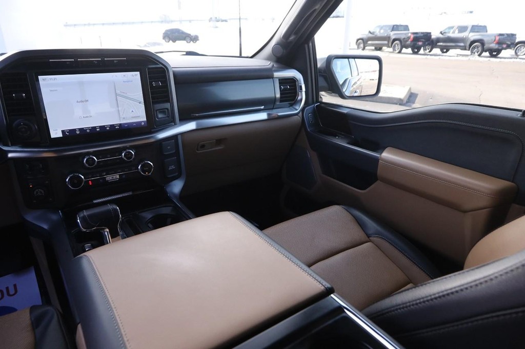 Ford F-150 Vehicle Full-screen Gallery Image 25