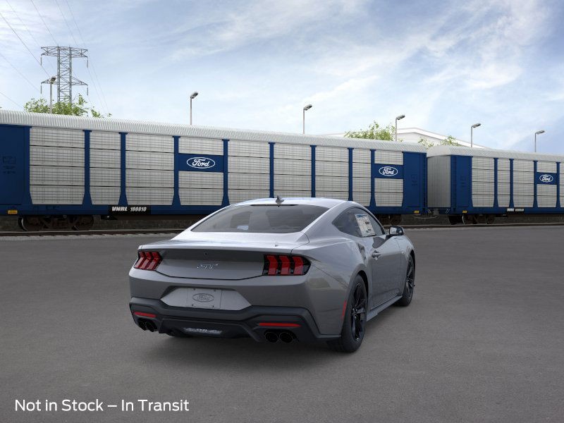 Ford Mustang Vehicle Full-screen Gallery Image 8