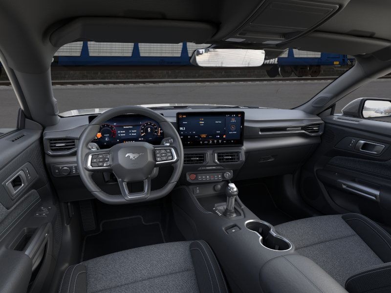 Ford Mustang Vehicle Full-screen Gallery Image 9