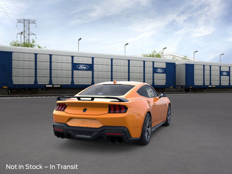 Ford Mustang Vehicle Full-screen Gallery Image 8