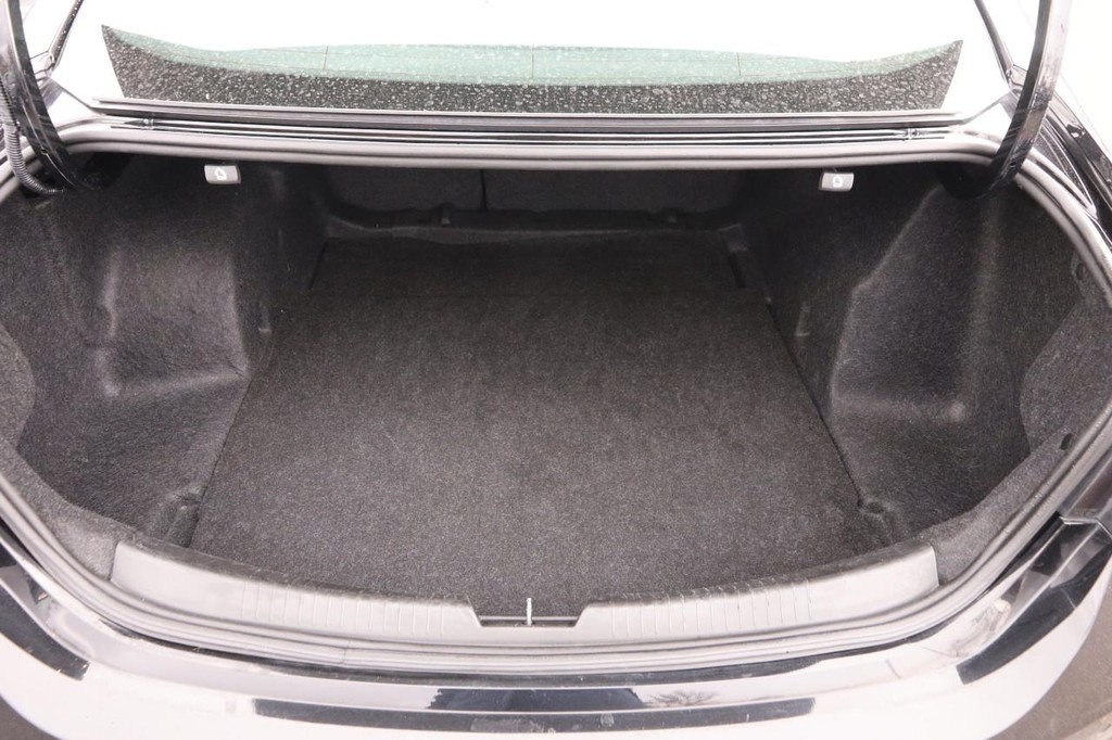 Chevrolet Malibu Vehicle Image 07