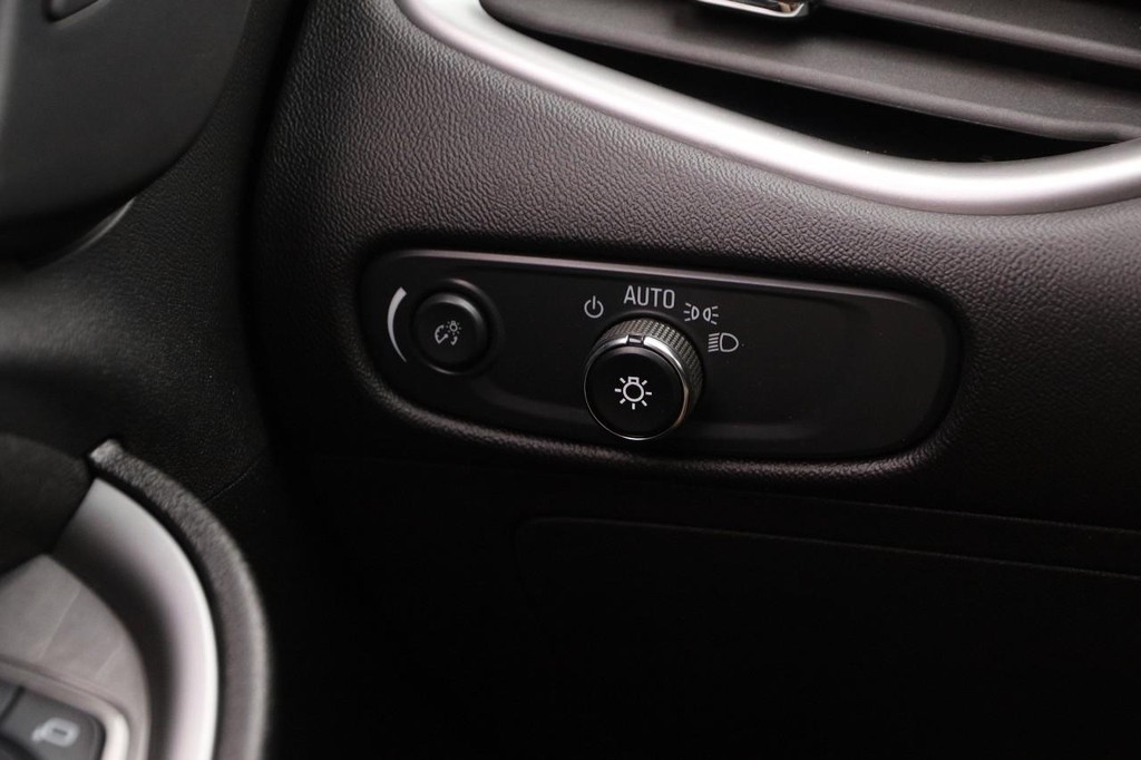 Chevrolet Malibu Vehicle Image 20