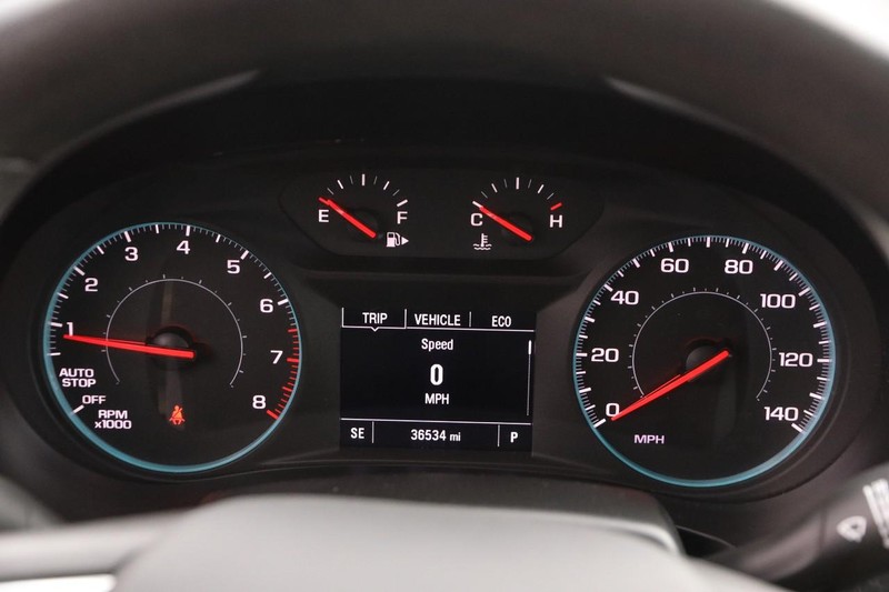 Chevrolet Malibu Vehicle Full-screen Gallery Image 14