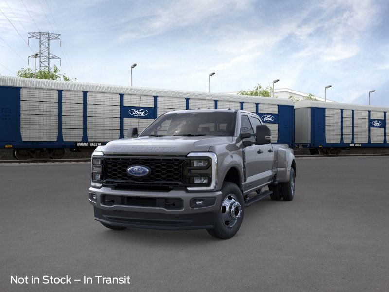 Ford Super Duty F-350 DRW Vehicle Image 02