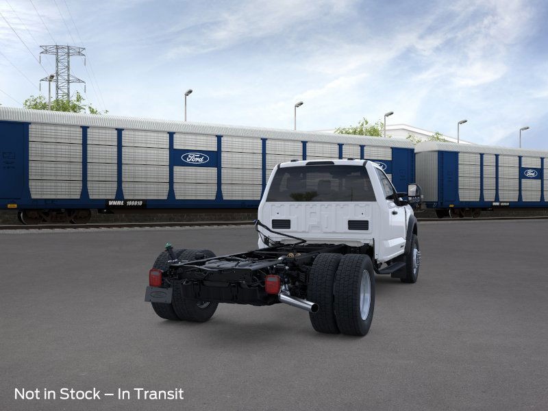 Ford Super Duty F-550 DRW Vehicle Image 08