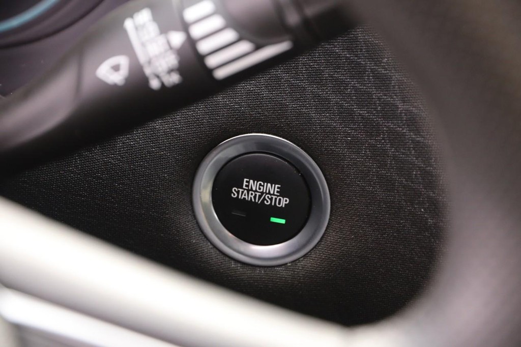 Chevrolet Malibu Vehicle Image 15