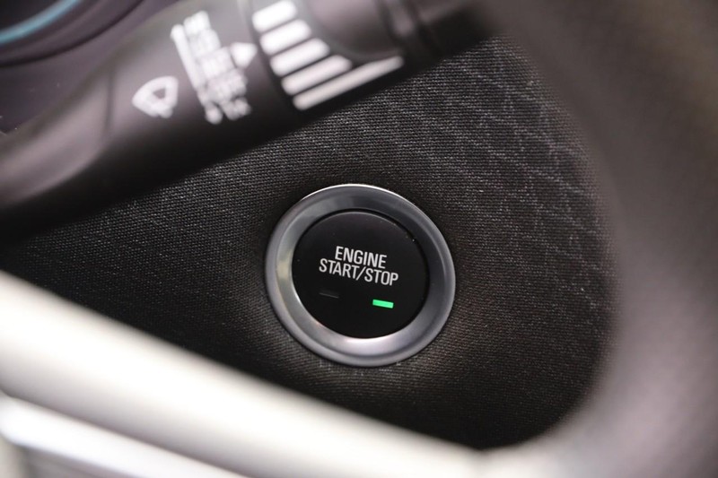 Chevrolet Malibu Vehicle Full-screen Gallery Image 15