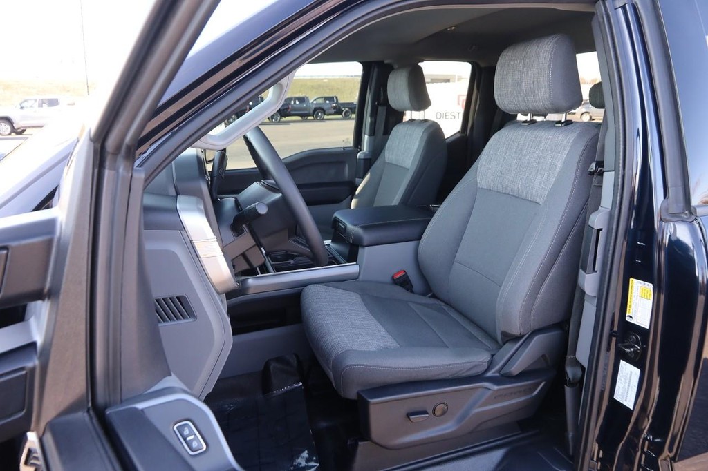 Ford Super Duty F-250 SRW Vehicle Image 08