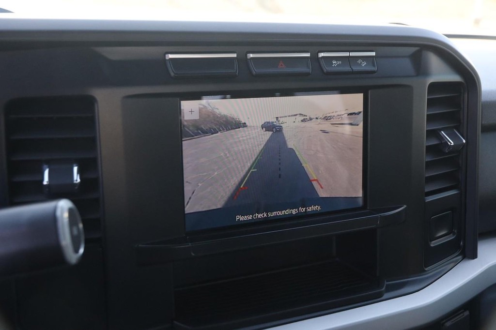 Ford Super Duty F-250 SRW Vehicle Image 16