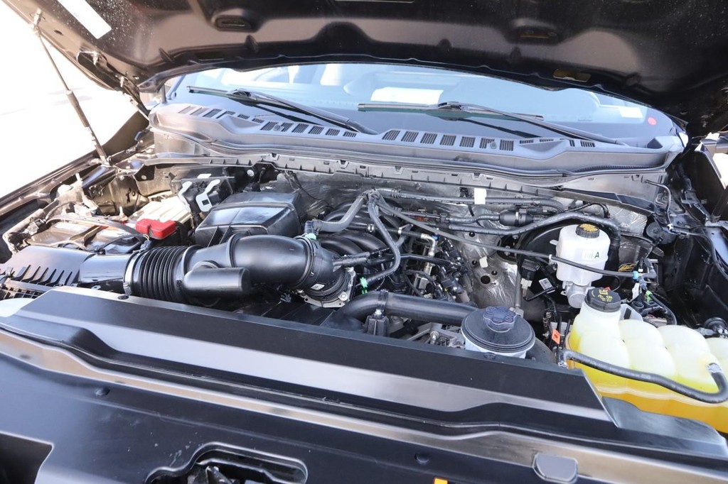 Ford Super Duty F-250 SRW Vehicle Image 26