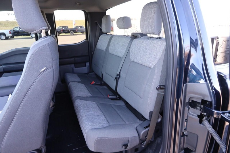 Ford Super Duty F-250 SRW Vehicle Image 09