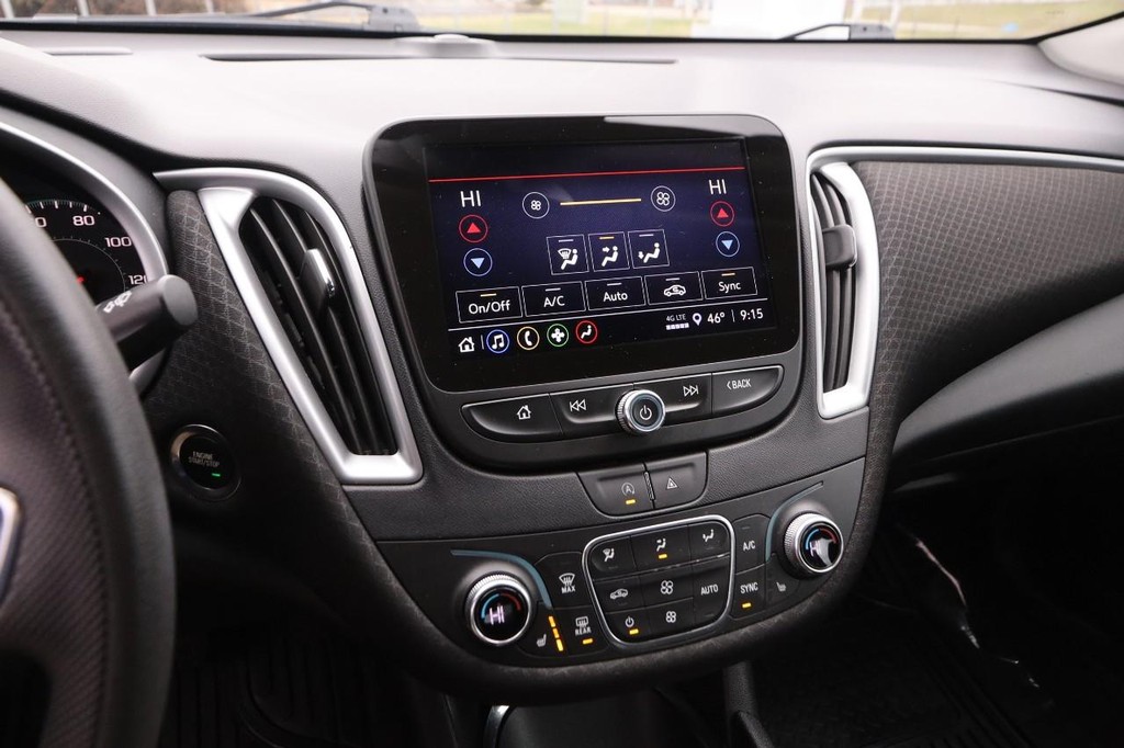 Chevrolet Malibu Vehicle Image 15