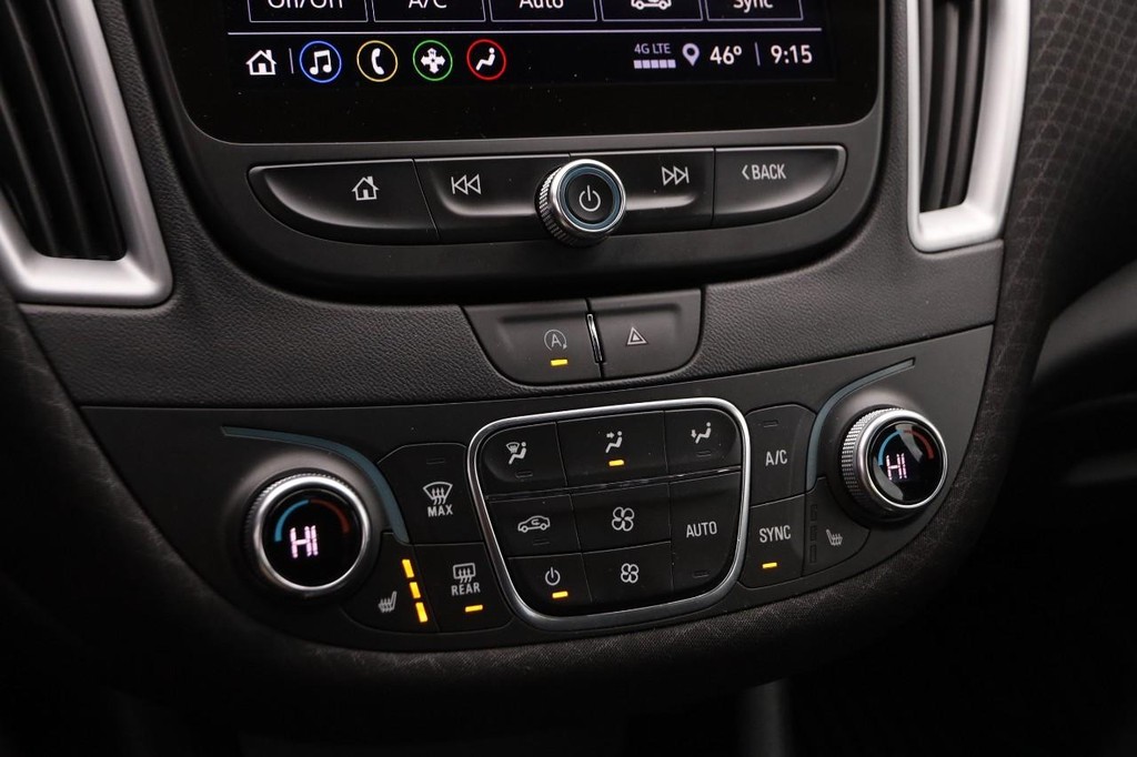 Chevrolet Malibu Vehicle Image 17