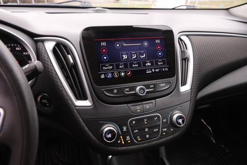 Chevrolet Malibu Vehicle Image 15