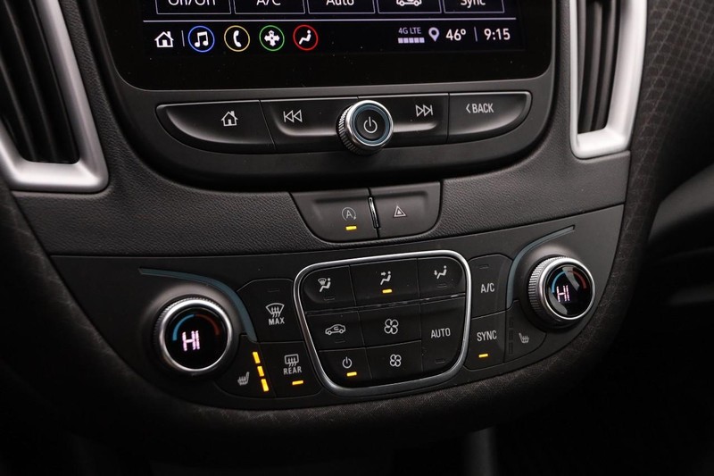 Chevrolet Malibu Vehicle Image 17